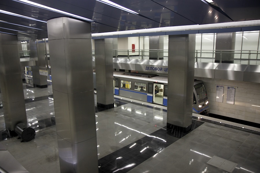 Line 8. Station 'Delovoy centr'.  Photo Yu.Gridchin, 2014